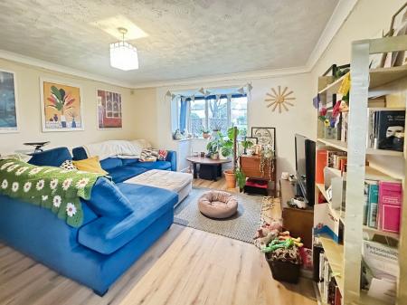 2 bedroom Flat for sale in Allingham Court, Newcastle upon Tyne, NE7