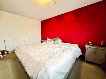 3 bedroom End of terrace house for sale in Chesters Avenue, Longbenton, Newcastle upon Tyne, NE12