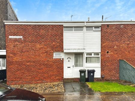 3 bedroom End of terrace house for sale in Chesters Avenue, Longbenton, Newcastle upon Tyne, NE12
