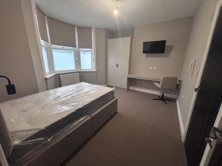 6 bedroom House of Multiple Occupation to let in The Avenue, Wallsend, NE28