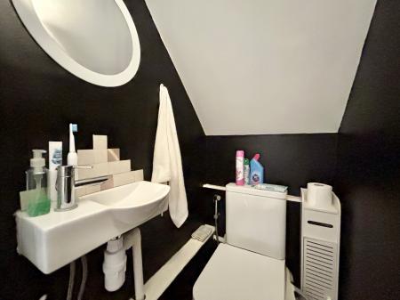 2 bedroom Terraced House to let in Wallace Street, Spital Tongues, Newcastle upon Tyne, NE2