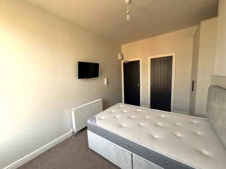 8 bedroom Terraced House to let in Azalea Terrace North 2, Sunderland, SR2