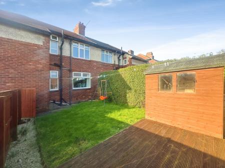 2 bedroom Flat for sale in Guelder Road, High Heaton, Newcastle upon Tyne, NE7