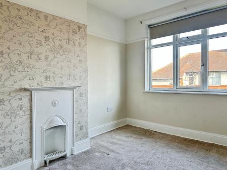 2 bedroom Flat for sale in Guelder Road, High Heaton, Newcastle upon Tyne, NE7