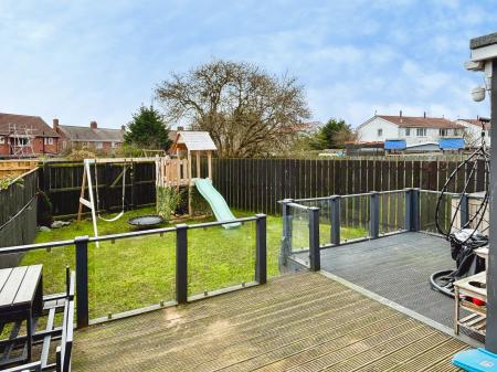 3 bedroom Semi-detached house for sale in Hampshire Gardens, Wallsend, NE28