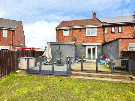 3 bedroom Semi-detached house for sale in Hampshire Gardens, Wallsend, NE28