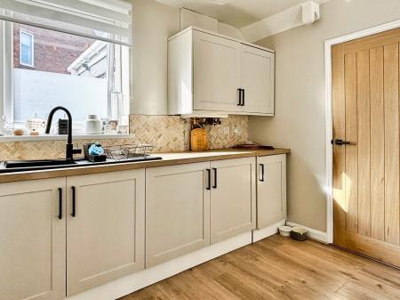 3 bedroom Semi-detached house for sale in Hampshire Gardens, Wallsend, NE28