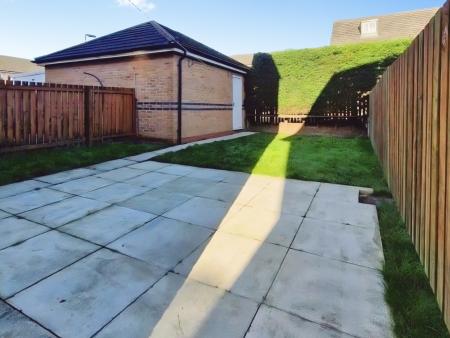 3 bedroom End of terrace house for sale in Greyfriars Lane, Longbenton, Newcastle upon Tyne, NE12
