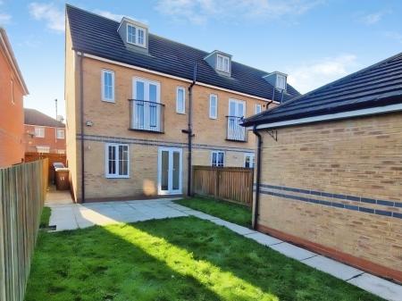 3 bedroom End of terrace house for sale in Greyfriars Lane, Longbenton, Newcastle upon Tyne, NE12