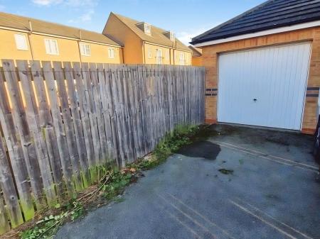 3 bedroom End of terrace house for sale in Greyfriars Lane, Longbenton, Newcastle upon Tyne, NE12