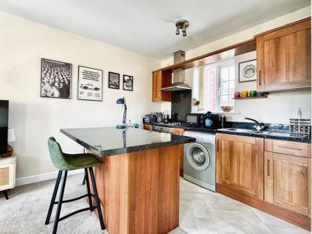 1 bedroom Coach House for sale in Beaumaris Court, Longbenton, Newcastle upon Tyne, NE12