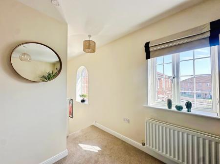 1 bedroom Flat for sale in Beaumaris Court, Longbenton, Newcastle upon Tyne, NE12