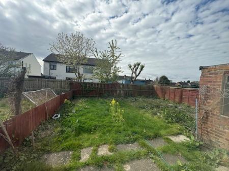 3 bedroom Semi-detached house to let in Glenfield Road, Longbenton, Newcastle upon Tyne, NE12