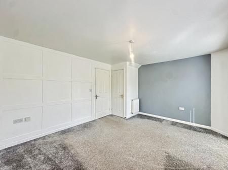 2 bedroom Terraced House for sale in Housesteads Gardens, Longbenton, Newcastle upon Tyne, NE12