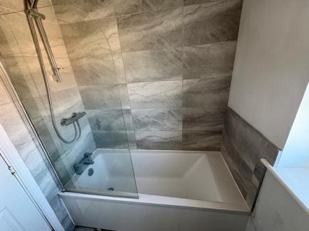 2 bedroom Semi-detached house to let in Aydon Gardens, Longbenton, NE12