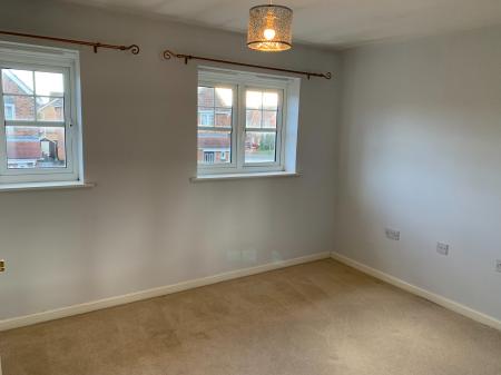 2 bedroom Semi-detached house to let in Aydon Gardens, Longbenton, NE12