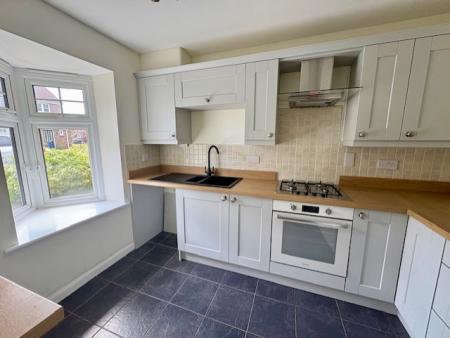 2 bedroom Semi-detached house to let in Aydon Gardens, Longbenton, NE12
