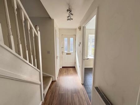 2 bedroom Semi-detached house to let in Aydon Gardens, Longbenton, NE12