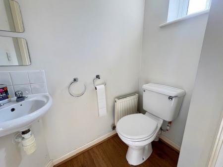 2 bedroom Semi-detached house to let in Aydon Gardens, Longbenton, NE12