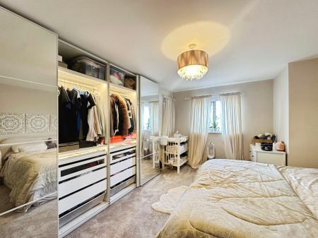 1 bedroom Flat for sale in Williams Park, Benton, Newcastle upon Tyne, NE12