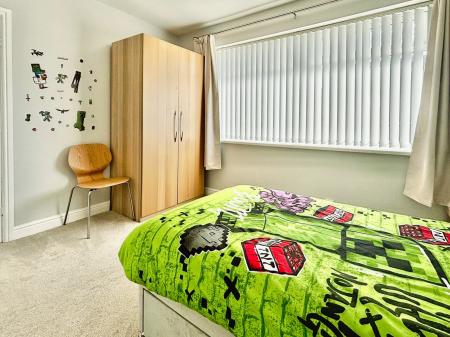 3 bedroom End of terrace house for sale in The Roundway, Longbenton, Newcastle upon Tyne, NE12