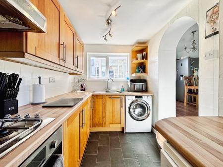 3 bedroom End of terrace house for sale in The Roundway, Longbenton, Newcastle upon Tyne, NE12