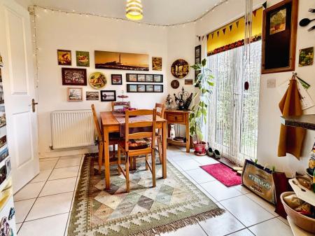 2 bedroom End of terrace house for sale in Chesters Avenue, Longbenton, Newcastle upon Tyne, NE12