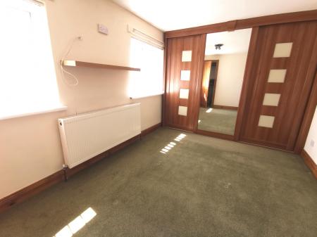 2 bedroom Terraced House to let in Coach Road, Washington, NE37