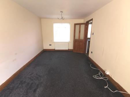 2 bedroom Terraced House to let in Coach Road, Washington, NE37