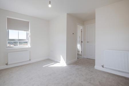 4 bedroom Town house to let in Violet Street, Cramlington, NE23