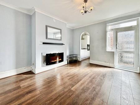 2 bedroom Flat for sale in Eastbourne Avenue, Walker, Newcastle upon Tyne, NE6