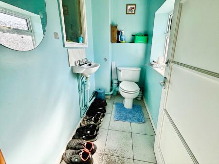 3 bedroom End of terrace house for sale in Shearwater Avenue, Longbenton, Newcastle upon Tyne, NE12