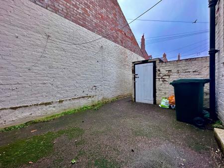 2 bedroom Flat to let in Chillingham Road, Heaton, Newcastle upon Tyne, NE6