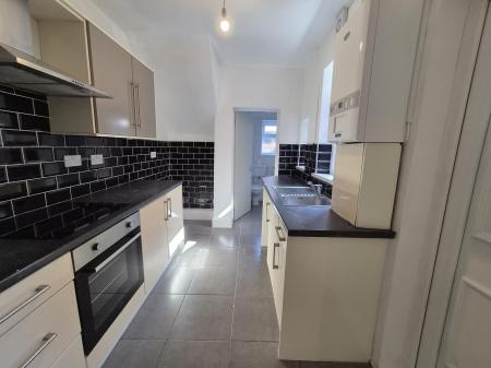 2 bedroom Flat to let in Charlotte Street, Wallsend, NE28