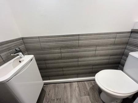 3 bedroom Semi-detached house to let in Chesters Avenue, Longbenton, Newcastle upon Tyne, NE12