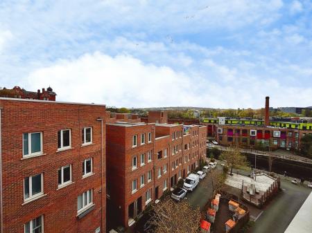 2 bedroom Maisonette for sale in Rosalind Place, Ouseburn, Newcastle upon Tyne, NE6