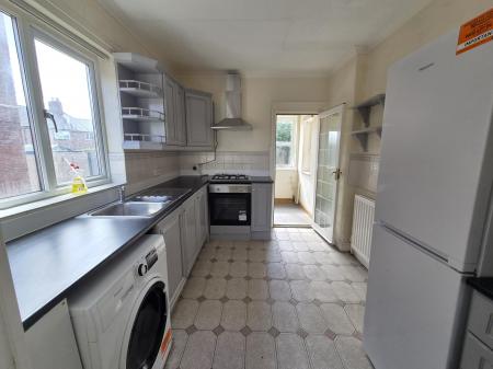 3 bedroom Semi-detached house to let in Thropton Terrace, Benton, Newcastle upon Tyne, NE7