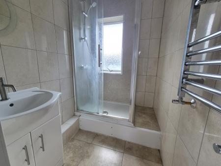 3 bedroom Semi-detached house to let in Thropton Terrace, Benton, Newcastle upon Tyne, NE7