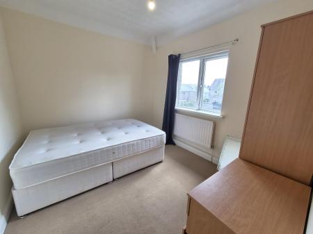 3 bedroom Semi-detached house to let in Thropton Terrace, Benton, Newcastle upon Tyne, NE7