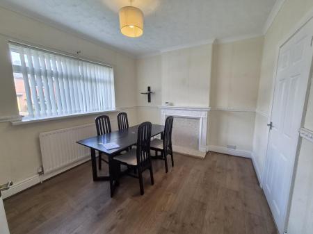 3 bedroom Semi-detached house to let in Thropton Terrace, Benton, Newcastle upon Tyne, NE7