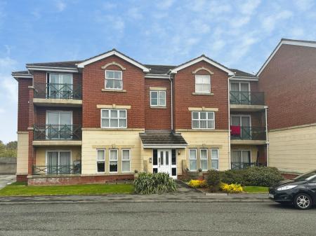 2 bedroom Flat for sale in The Copse, Forest Hall, Newcastle upon Tyne, NE12
