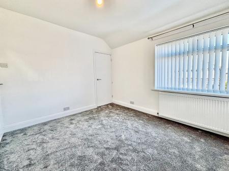 2 bedroom End of terrace house for sale in Allanville, Camperdown, Newcastle upon Tyne, NE12
