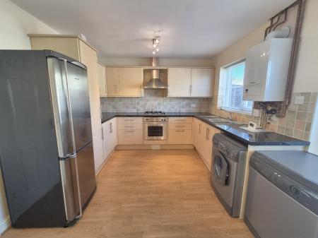 3 bedroom Terraced House to let in Birds Terrace, Sunderland, DH4