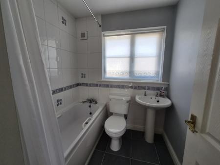3 bedroom Terraced House to let in Birds Terrace, Sunderland, DH4