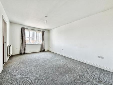 2 bedroom Flat for sale in Haydon Drive, Wallsend, Newcastle upon Tyne, NE28