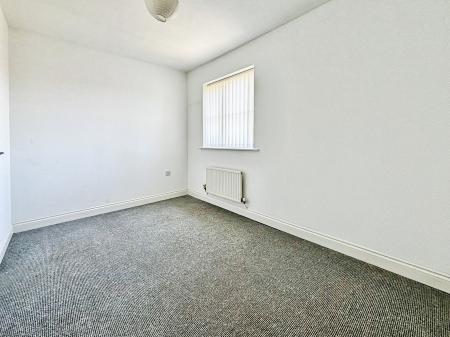 2 bedroom Flat for sale in Haydon Drive, Wallsend, Newcastle upon Tyne, NE28