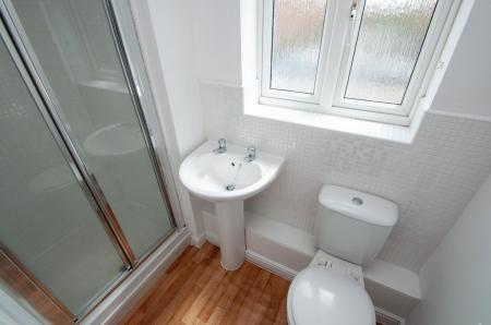 2 bedroom Apartment to let in Landfall Drive, South Tyneside, NE31