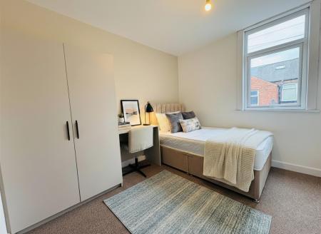 1 bedroom House of Multiple Occupation to let in Park Lane, Darlington, DL1