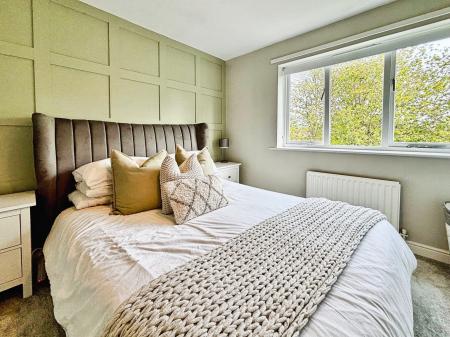 2 bedroom Flat for sale in Allingham Court, Newcastle upon Tyne, NE7