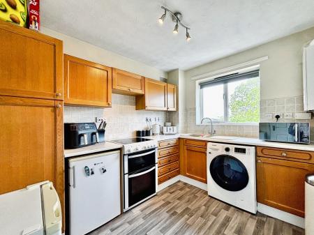 2 bedroom Flat for sale in Allingham Court, Newcastle upon Tyne, NE7
